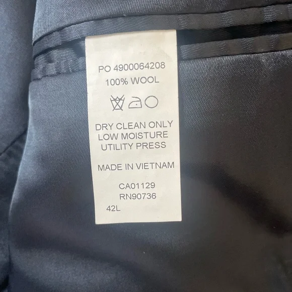 Calvin Klein Suit-42L - Picture 3 of 4